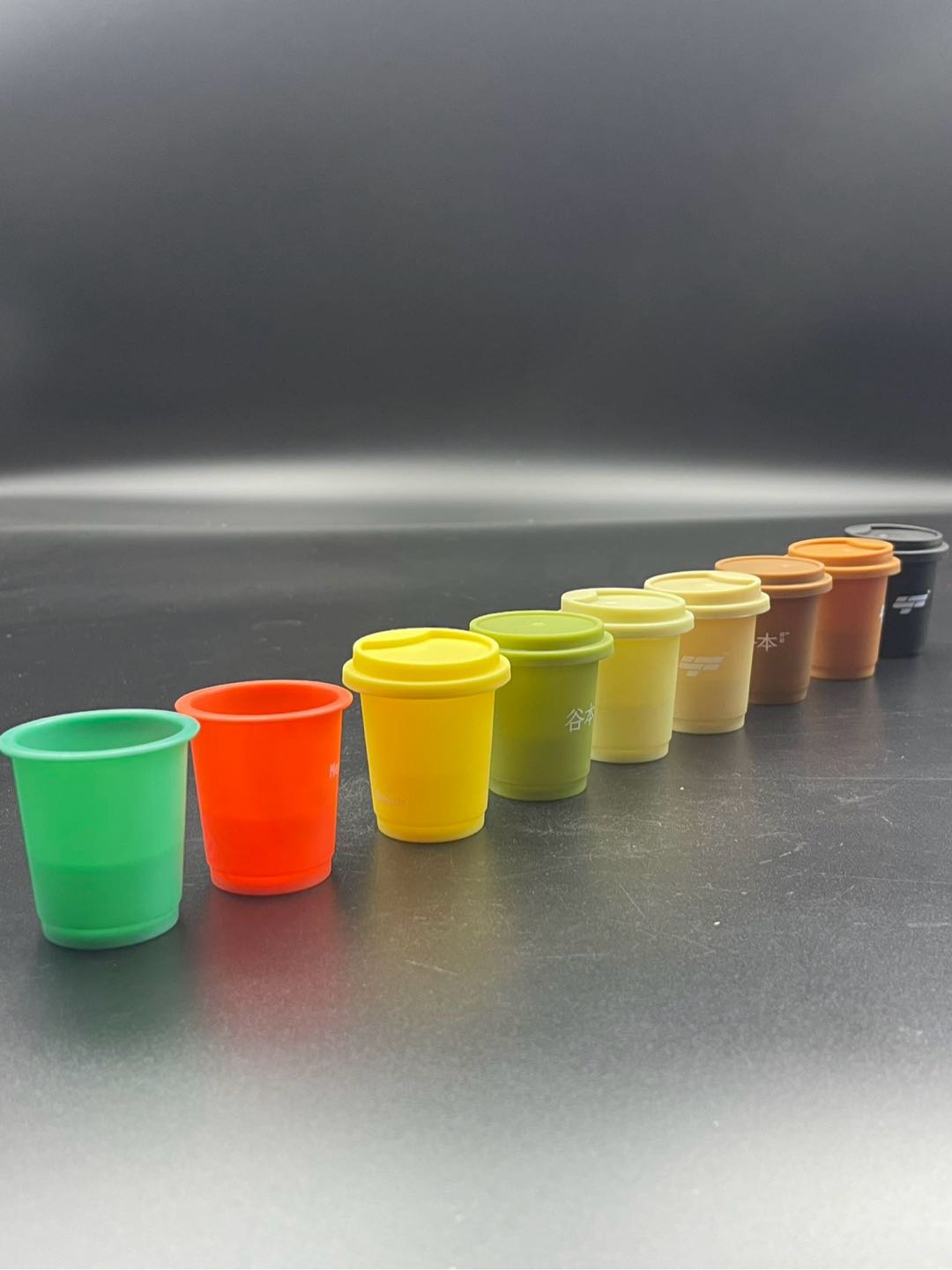 小咖啡杯
