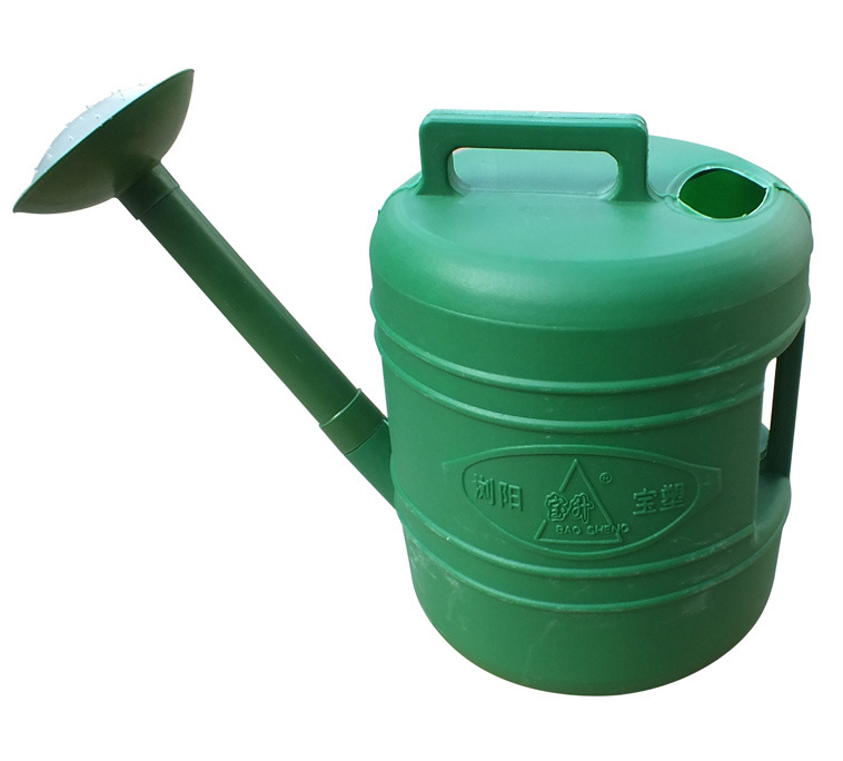 绿色洒水壶