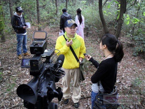 古装“穿越”风潮来袭,明星学校讲师引领复古造型
