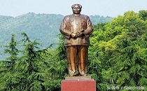 毛澤東銅像的故事