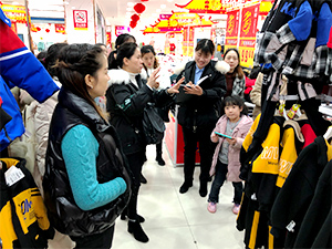 公司高层携管理人员赴湖北各店开展巡店工作