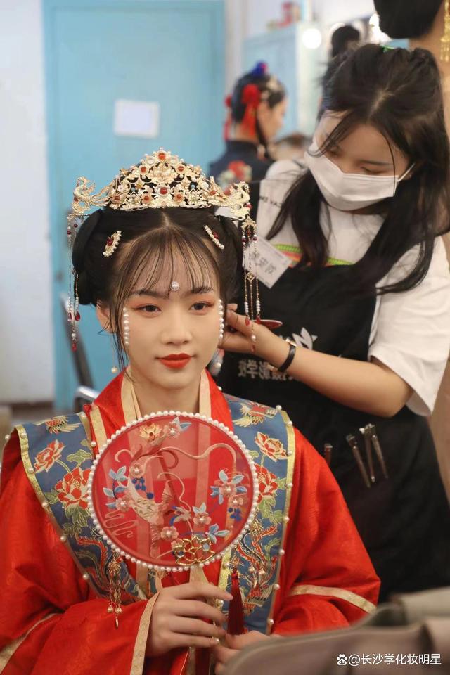 长沙杨柳化妆培训学校怎么样?(长沙杨柳化妆学校怎么样)