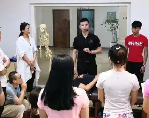 【诺亚第腰骶功能评估与运动康复】课程简介