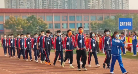 运动展风采 奋进正当时——益阳万源明达学校初中部初中部区运动会斩获佳绩！