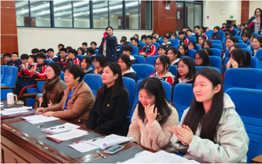 用文明与校园对话  讲述身边的文明故事——益阳万源明达高级中学演讲比赛圆满结束