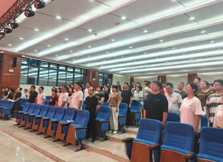 凝心聚力谋新篇 精准施策迎高考——益阳万源明达高级中学2026届高考复习备考动员大会暨九月教师例会