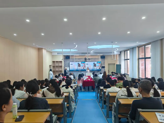 看见成长 预见未来——走进益阳万源明达高级中学，体验有温度的品质教育