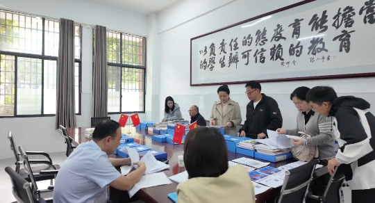 深耕课堂提质效，视导领航促成长——资阳区教育局莅临我校开展高考专项视导工作
