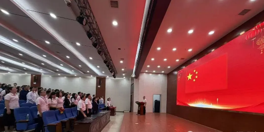 益阳万源明达学校 庆祝第42个教师节暨教师表彰大会
