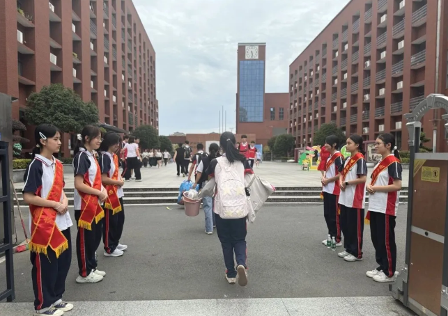 金秋逐梦启新程 元气满满向未来｜我们开学啦