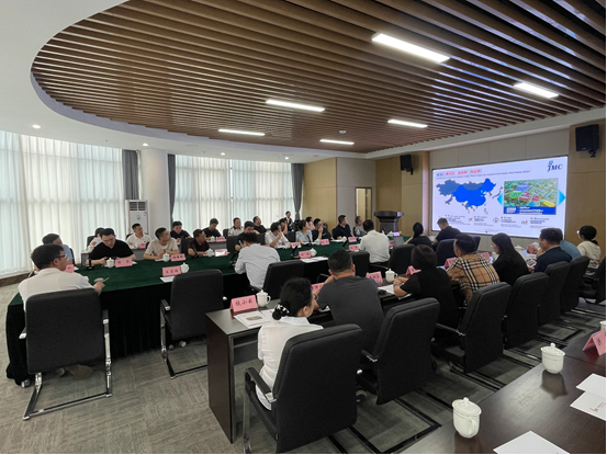 江西省醫療器械行業協會、進賢縣醫療器械行業協會考察團到訪海憑國際·濟南醫療器械產業園