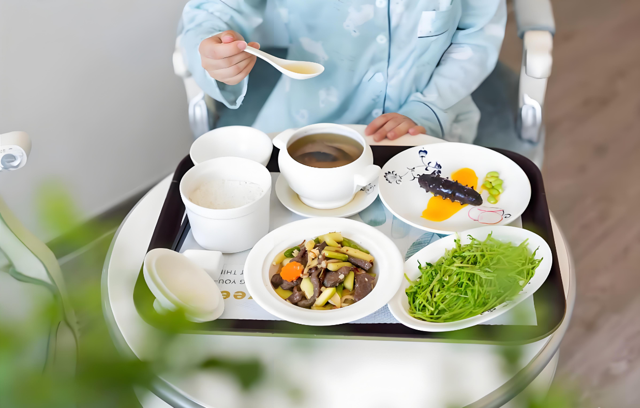 “吃饭八分饱”被推翻了? 医生：过了70岁，吃饭尽量要做到这5点！