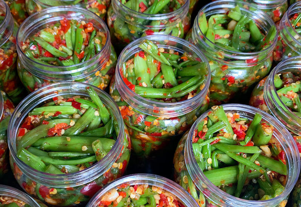 脑梗不是突然来的！餐桌上这5样东西，现在撤掉还不晚！