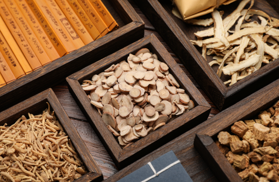 生病到底看中医还是西医好？麦向陪诊带你明确区分！