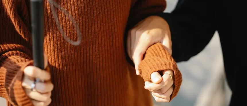 警惕！陪诊市场乱象曝光，这3种“伪陪诊”，千万别踩坑