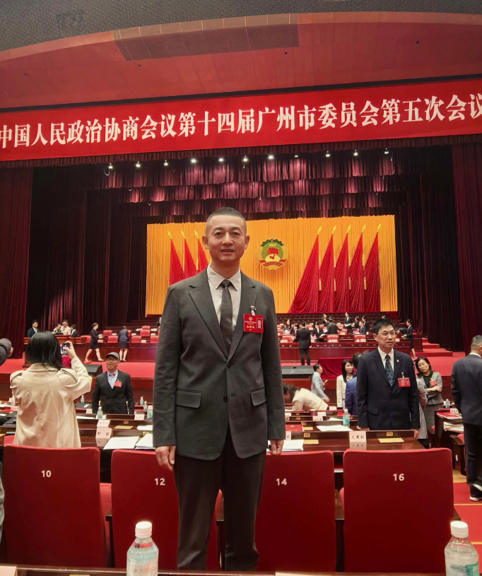 2026广州两会｜政协委员董靖：激发银发经济发展，促进陪诊服务推进
