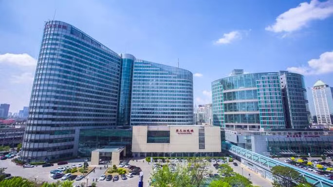 天津热门医院挂号难点+陪诊避坑全攻略，异地就医必看
