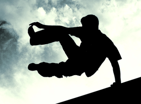 跑酷爱好者如何逃避危险