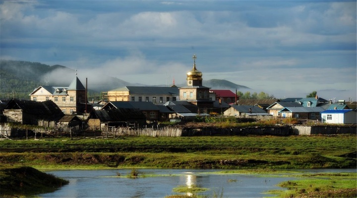 根河市得耳布尔镇草原友家俱乐部